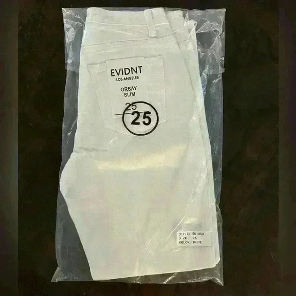 EVIDNT LA Orsay Slim White Jean size 25 - Picture 1 of 2
